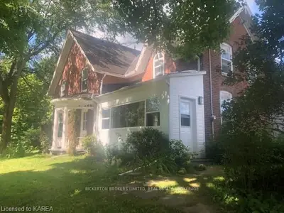 308 Ellisville Road, Leeds and the Thousand Islands, ON K0E 1N0