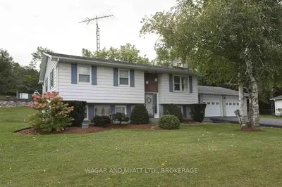 1120 County Road 1 East, Stone Mills, On, K7r 3l2