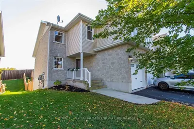 962 Swanfield Street, Kingston, On K7m 0a5