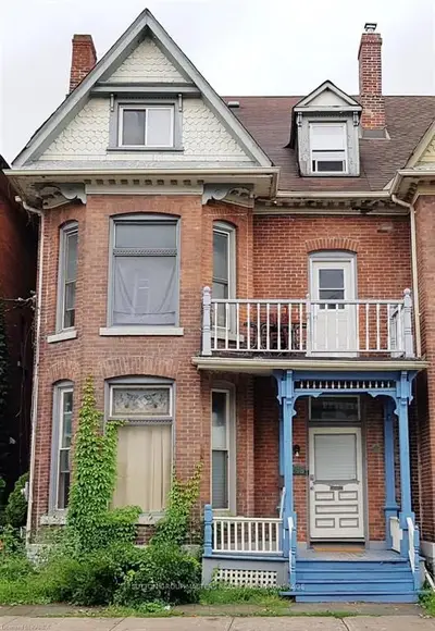 208 Bagot Street, Kingston, On K7l 3g1