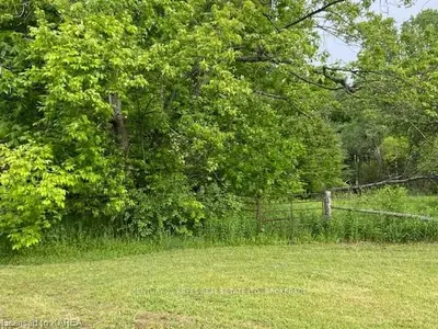 614 1000 Islands Pky Parkway, Front Of Leeds & Seeleys Bay, On K0e 1l0