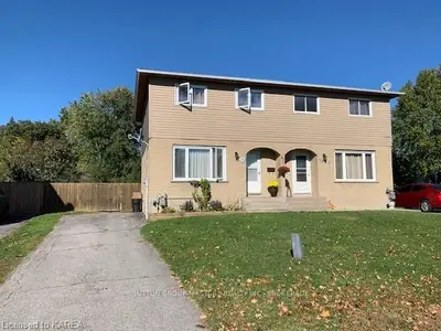 1029 Pinewood Place, Kingston, On K7p 1k9
