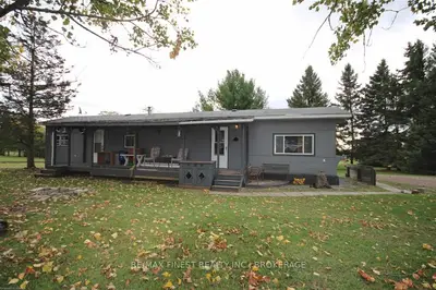 17 Frisk Road, Greater Napanee, On K7r 3l2