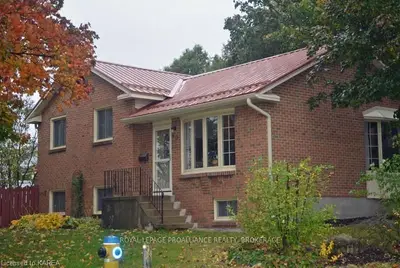 60 Derby Gate Crescent, Kingston, On, K7k 5y8