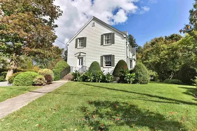 17 Pembroke Street, Kingston, On K7l 4n5
