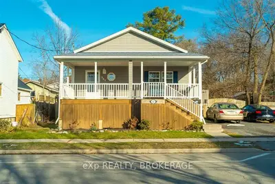 321 Stone Street N, Gananoque, On K7g 1y9