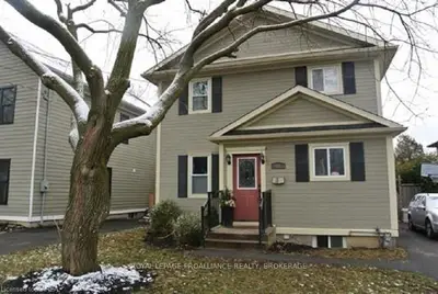 32 Helen Street, Kingston, On K7l 4n9