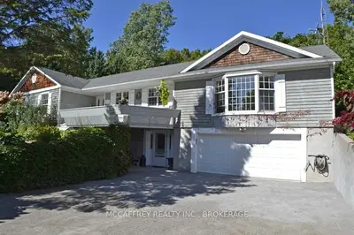 70 Old River Road, Leeds and the Thousand Islands, ON K0E 1R0