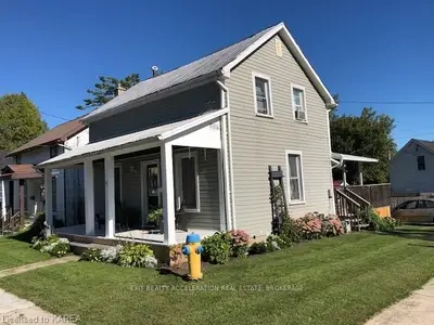 92 Mill Street, Greater Napanee, ON K7R 1X9
