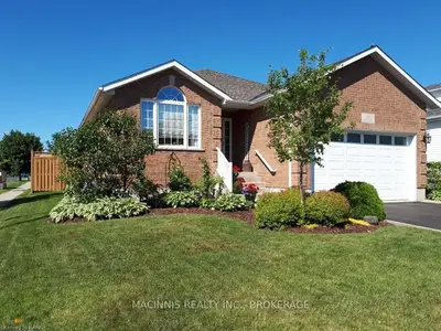224 Ellesmeer Avenue, Kingston, On K7p 3e4