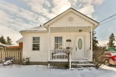 64 Churchill Street, Kingston, On K7m 2k8
