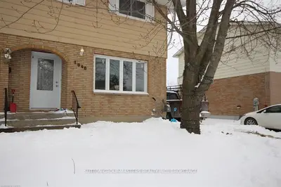 1040 Pinewood Place, Kingston, On K7p 1l1