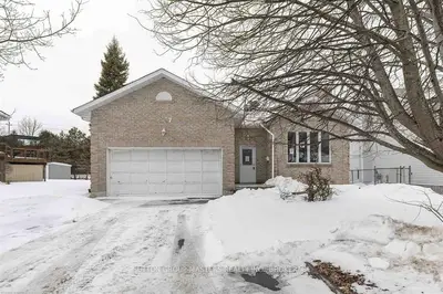 1287 Rockwood Drive, Kingston, On K7p 2m5