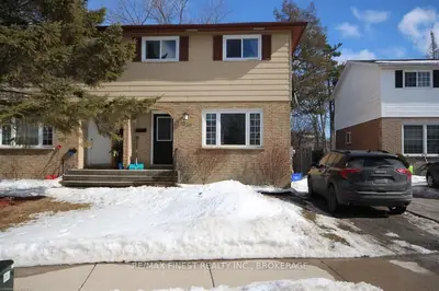 1030 Pinewood Place, Kingston, On K7p 1l1