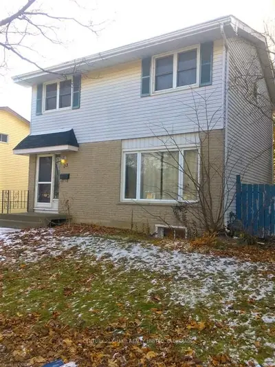 33 Calderwood Drive, Kingston, On K7m 6l5