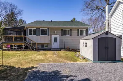 60 Osborne Street, Gananoque, On K7g 2n3