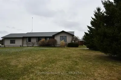 1981 Eden Grove Road, Front Of Leeds & Seeleys Bay, On K7g 2v4