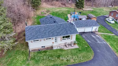 73 Maple Grove Road, Front Of Leeds & Seeleys Bay, On K7g 2v3