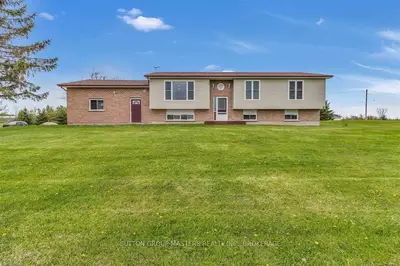 7 Kidd Road S, Front Of Leeds & Seeleys Bay, On K0e 1l0