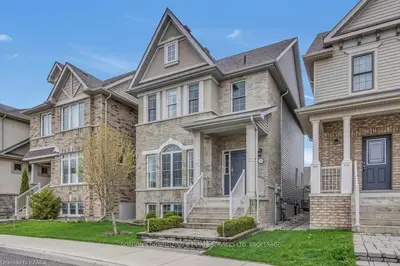 1231 Crossfield Avenue, Kingston, On K7p 0a5