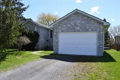 102 BEVERLY Street, Greater Napanee, ON K7R 3X2