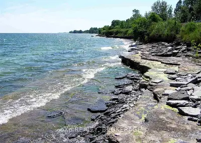 2550 SOUTH SHORE Road, Frontenac Islands, ON K0H 2S0