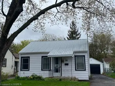 86 Fergus Street, Kingston, On K7k 4l3