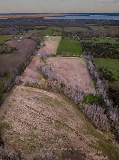 737 Elmbrook Road, Prince Edward County, On K0k 2t0
