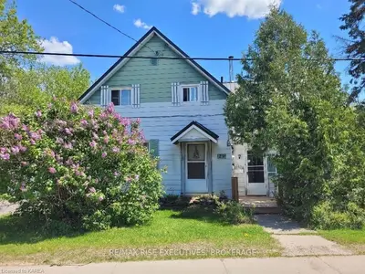 29 KING Street, Rideau Lakes, ON K0E 1G0