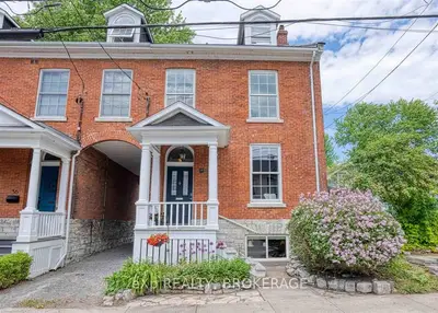 38 Wellington Street, Kingston, On K7l 3c1