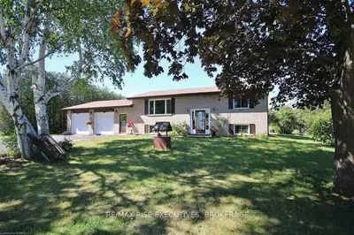110 Haskins Point Road, Leeds And The Thousand Islands, On K0h 2n0