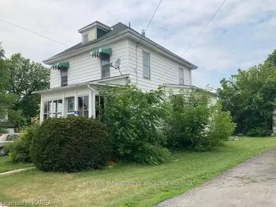65 KING Street, Lansdowne Village, ON K0E 1L0
