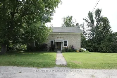 1805 Lockwood Lane, Rideau Lakes, On K0g 1e0