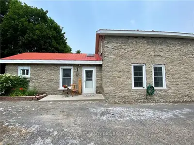 20 Murney Street, Belleville, ON K8P 3N6
