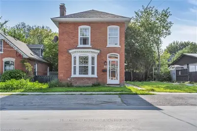 46 DUNBAR Street, Belleville, ON K8P 3R5