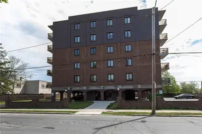 315 Regent Street 404, Kingston, On K7l 4k7
