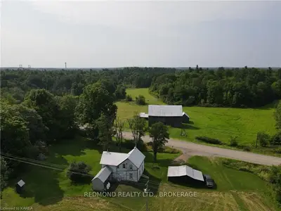 173 Reynolds Road, Front Of Leeds & Seeleys Bay, On K0e 1l0