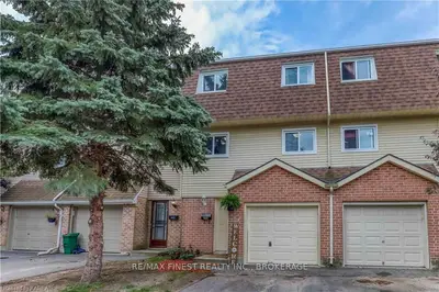 1044 Craig Lane 11, Kingston, On K7m 7k9