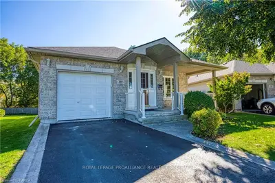 119 Ellesmeer Avenue, Kingston, On K7p 3h9