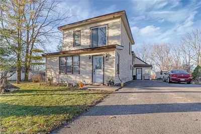 301 Maple Avenue, Deseronto, On K0k 1x0