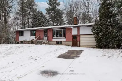 312 Lower Oak Leaf Road, Leeds And The Thousand Islands, On K0e 1n0