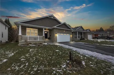 63 McCabe Street, Greater Napanee, ON K7R 0A5