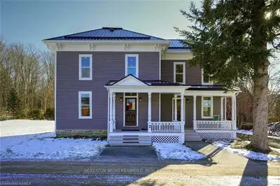 2 John Street, Rideau Lakes, On K0e 1g0