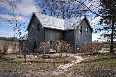 4446 Highway 2, Front Of Leeds & Seeleys Bay, On, K7g 2v5