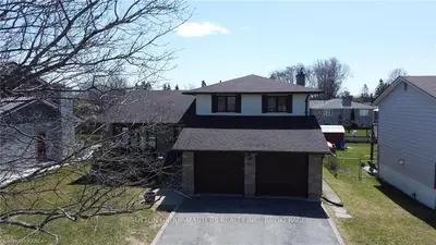 42 LOCHINVAR Road, Kingston, ON K7M 6N8