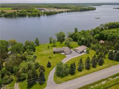 4961 County Road 9, Greater Napanee, On, K7r 3k8