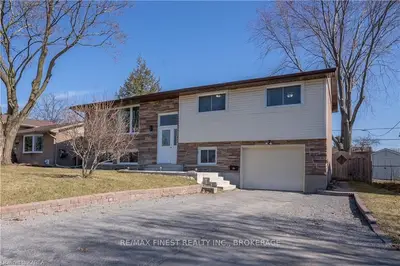 664 Sussex Boulevard, Kingston, On K7m 5a8