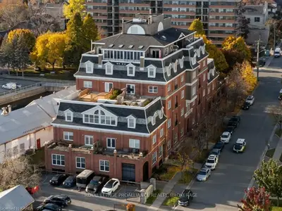 20 GORE Street 401, Kingston, ON K7L 2L1