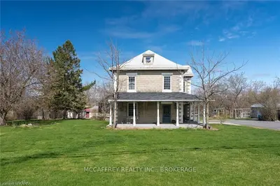 193 River Road, Greater Napanee, On K7r 3k8