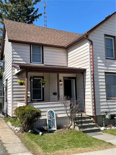 290 William Street North Street, Gananoque, On K7g 1s5